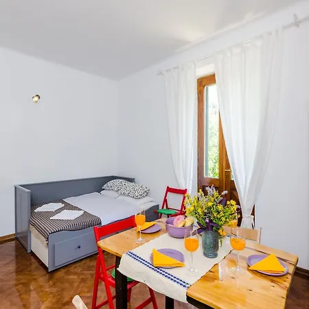 Eos & Vespera - One Bedroom With Terrace And Garden View Eos Isto Ni